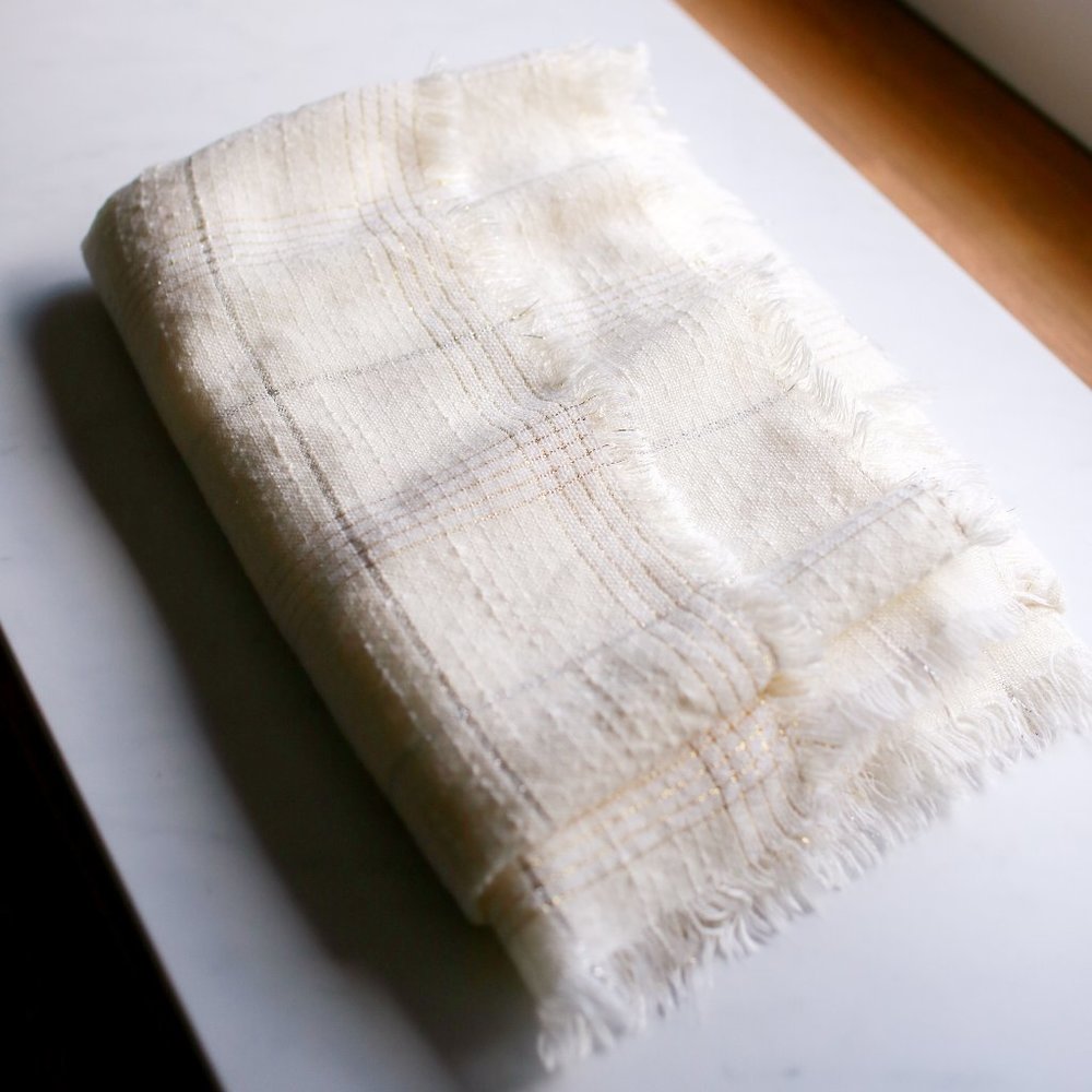 Vintage Throw with Fringe Edges and Metallic Threads
